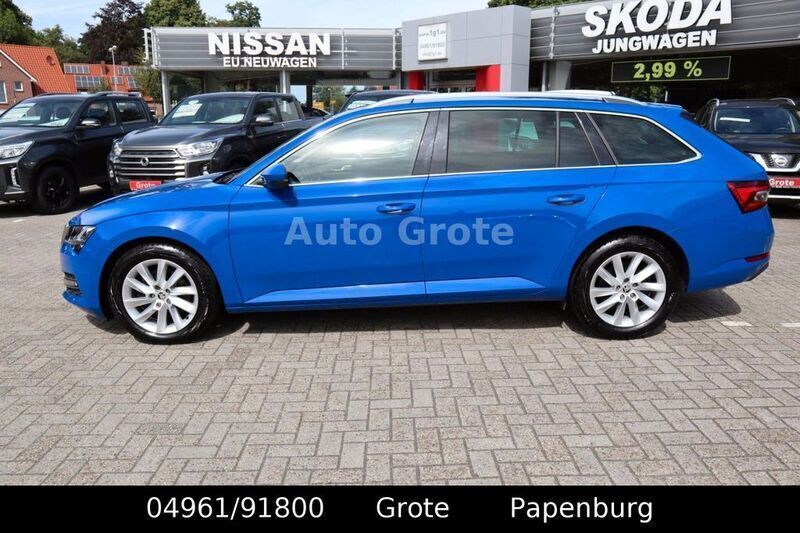 Gebraucht Skoda Superb Style 150 PS (110 kW) 2020 Blau Kombi