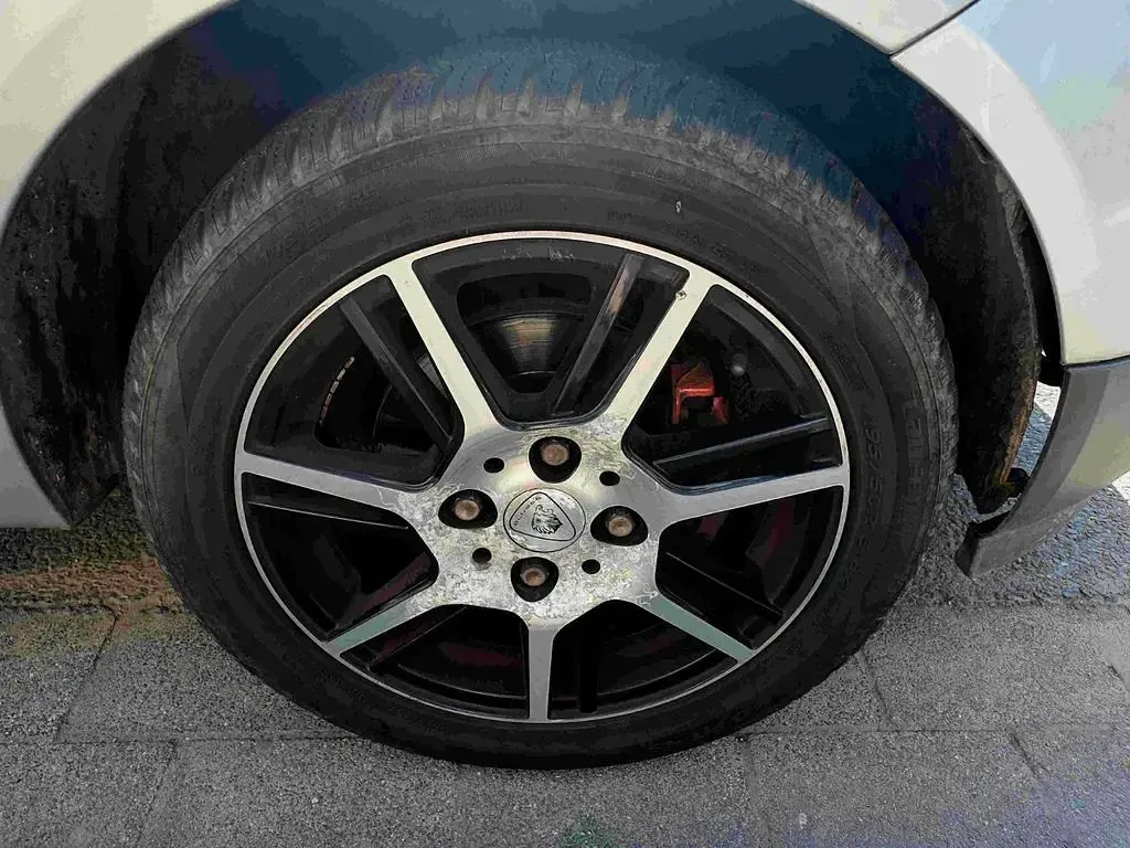 Gebraucht Ford Fiesta Trend 75 PS (55 kW) 2004 Silber Kleinwagen