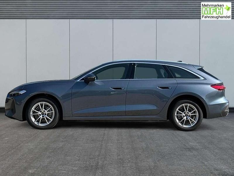 Gebraucht Audi A5 Basis 204 PS (150 kW) 2024 Horizontblau metallic Kombi