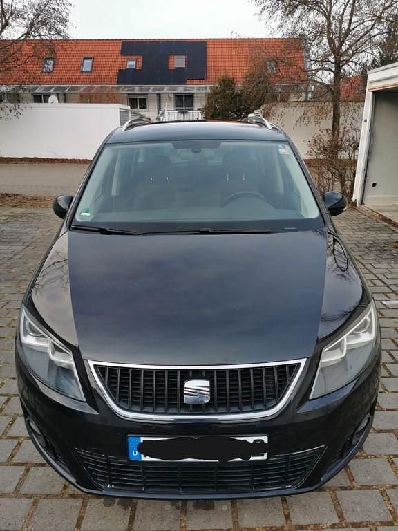 Schwarz Gebraucht 2014 Seat Alhambra Ecomotive Van / Kleinbus | 15.400 € (Teuer) - Bild 1/4
