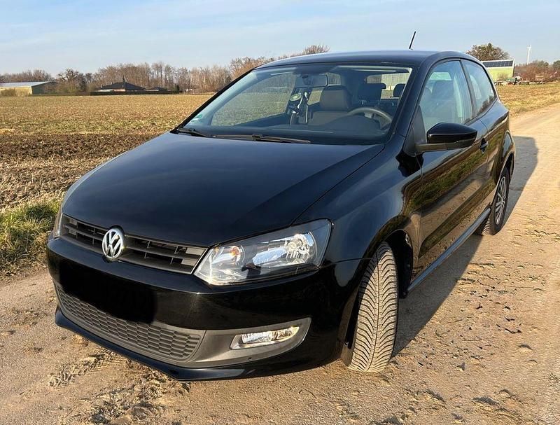 Schwarz Gebraucht 2014 VW Polo Trendline Kleinwagen | 6.800 € (Fairer Preis) - Bild 1/4