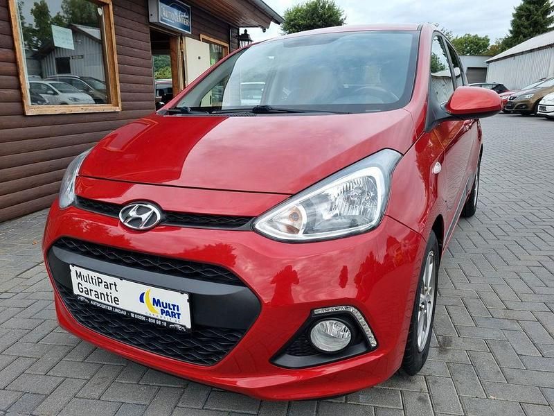 Rot Gebraucht 2016 Hyundai i10 Passion Kleinwagen | 7.700 € (Fairer Preis) - Bild 1/4