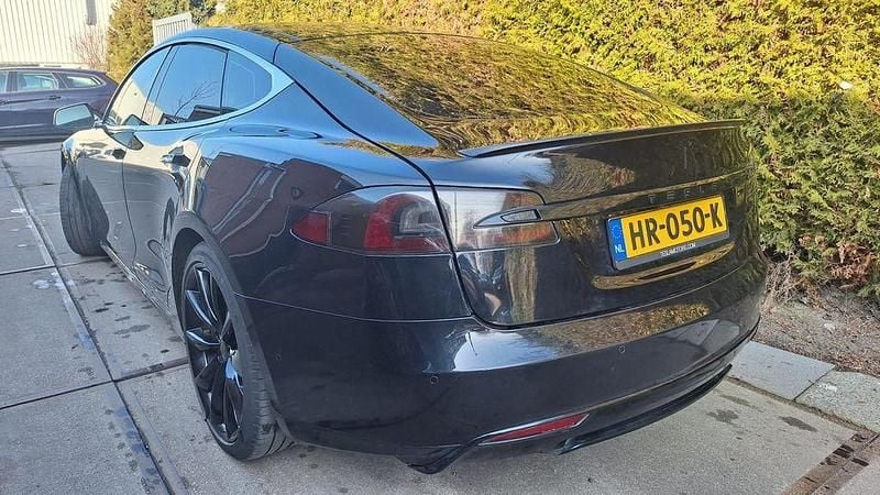 Gebraucht Tesla Model S Performance 514 kW (700 PS) 2015 Schwarz Kleinwagen