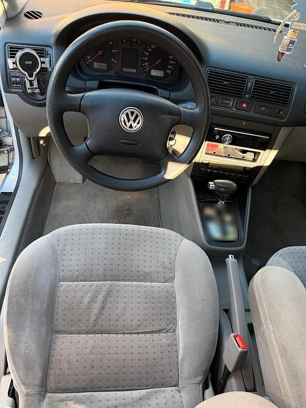 Gebraucht VW Golf IV 110 PS (80 kW) 1998 Silber Kleinwagen