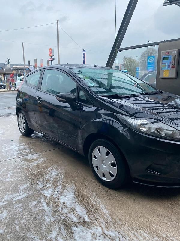 Gebraucht Ford Fiesta 60 PS (44 kW) 2009 Schwarz Kleinwagen