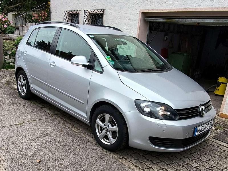 Silber Gebraucht 2010 VW Golf Plus Cross Comfortline Van / Kleinbus | 5.800 € (Fairer Preis) - Bild 1/4