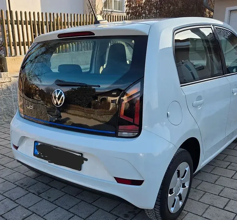 Gebraucht VW e-up! Style 61 kW (83 PS) 2021 Weiß Kleinwagen