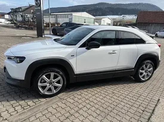 Gebraucht Mazda MX30 106 kW (145 PS) 2023 Weiss SUV