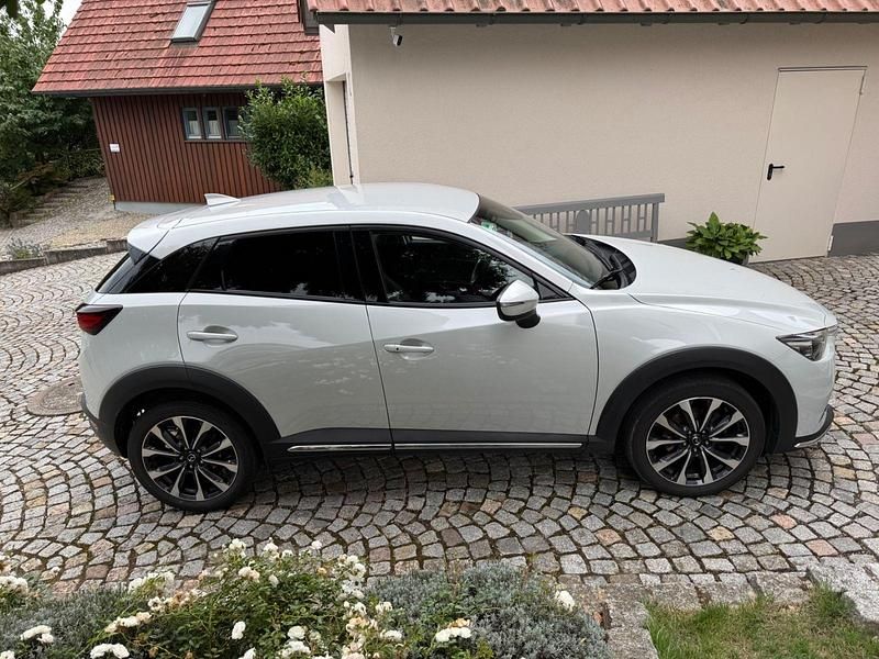Weiß Gebraucht 2019 Mazda CX-3 Sports-Line SUV | 14.700 € (Fairer Preis) - Bild 1/4