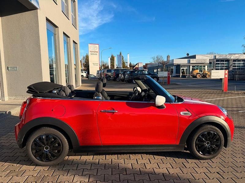 Gebraucht Mini Cooper Cabriolet 136 PS (100 kW) 2020 Rot Cabrio