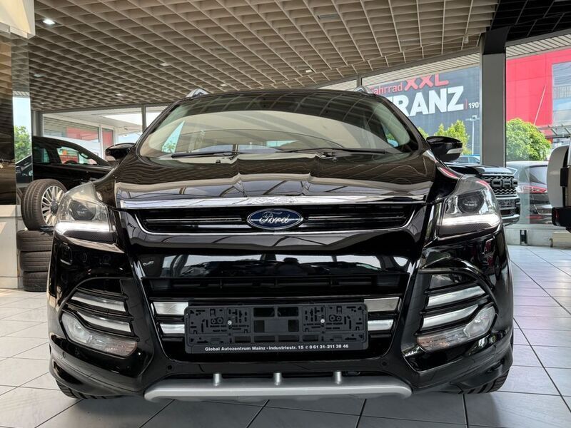 Schwarz Gebraucht 2016 Ford Kuga Individual SUV | 14.700 € (Fairer Preis) - Bild 1/4