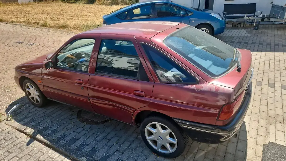 Gebraucht Ford Escort 2000 Rot Limousine