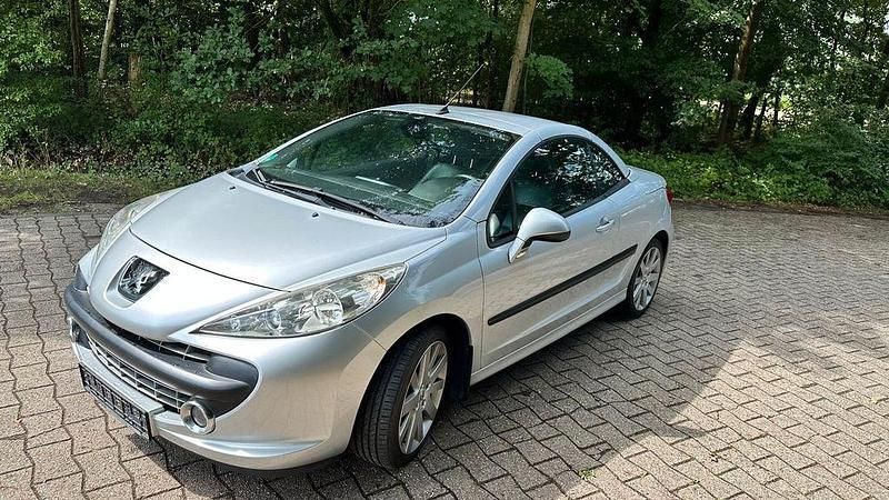 Grau Gebraucht 2007 Peugeot 207 CC Sport Cabrio | 2.500 € (Fairer Preis) - Bild 1/4