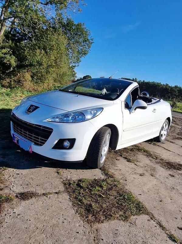 Gebraucht 2012 Peugeot 207 CC Cabrio | 6.499 € (Etwas zu teuer) - Bild 1/4