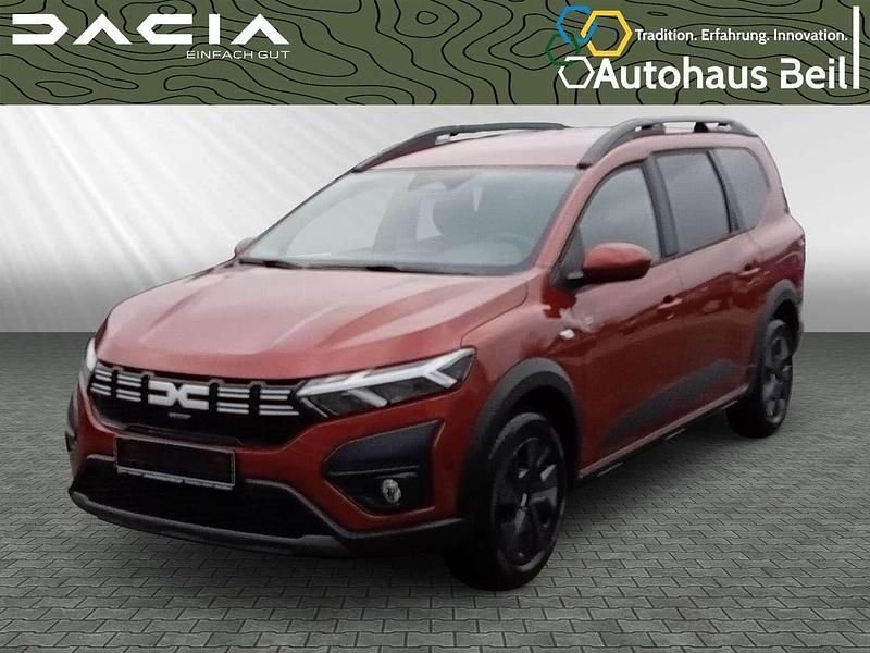 Neu Dacia Jogger Expression 110 PS (80 kW) 2025 Terracottabraun metallic (bra Van / Kleinbus