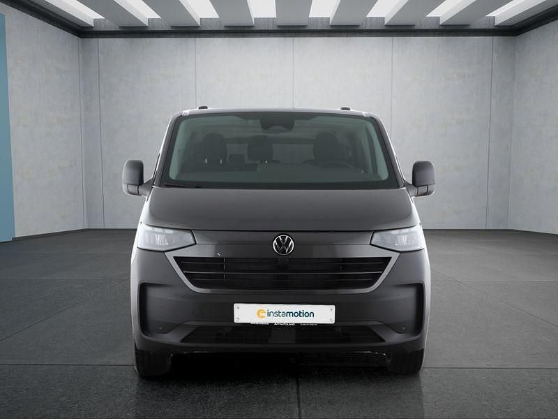 Neu VW T7 150 PS (110 kW) 2025 Grau Van