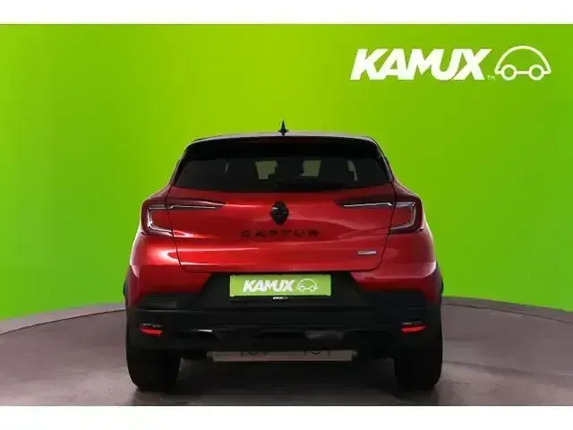 Second-hand Renault Captur 143 CP (105 kW) 2022 Portocaliu SUV