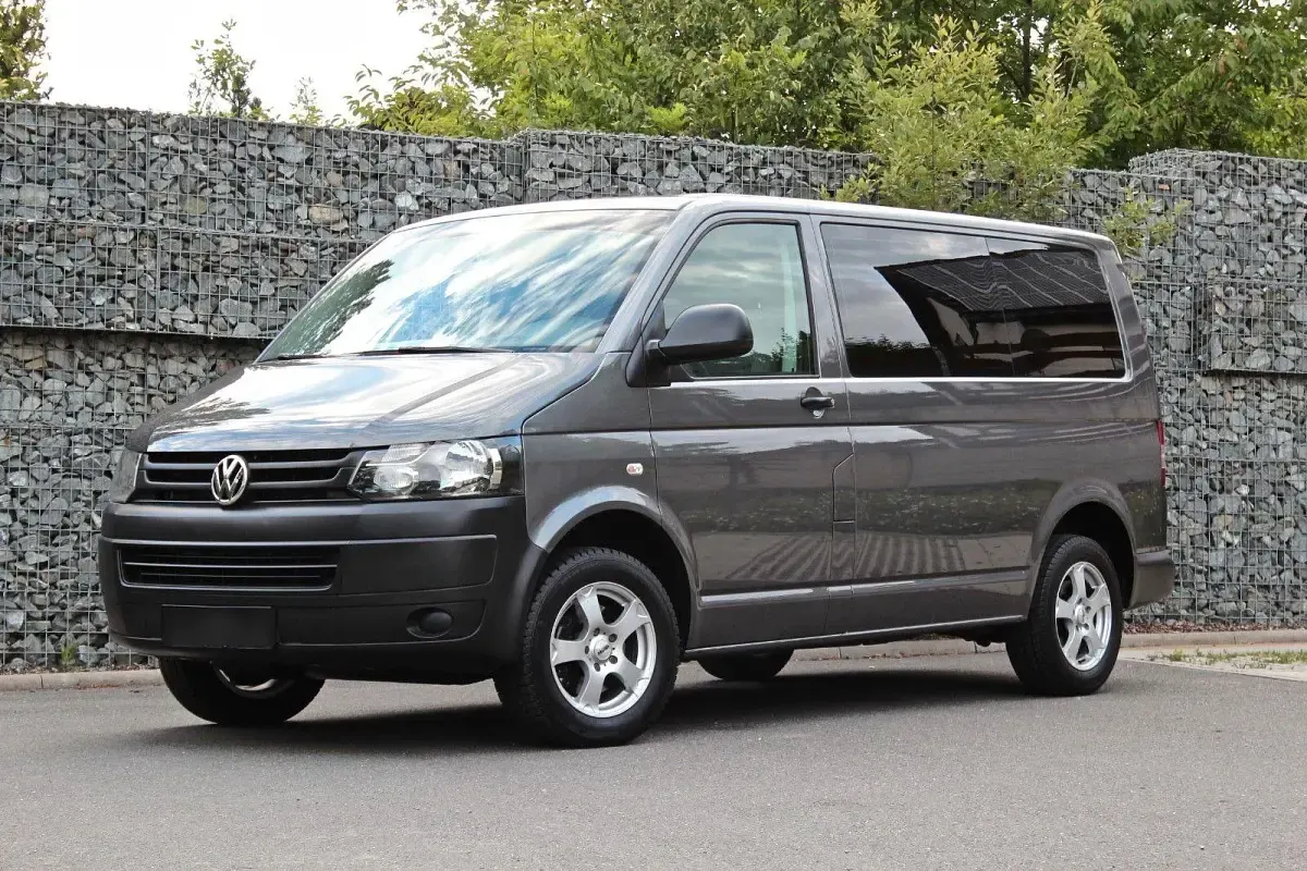 Usata VW Transporter 140 CV (102 kW) 2014 Grigio Furgone