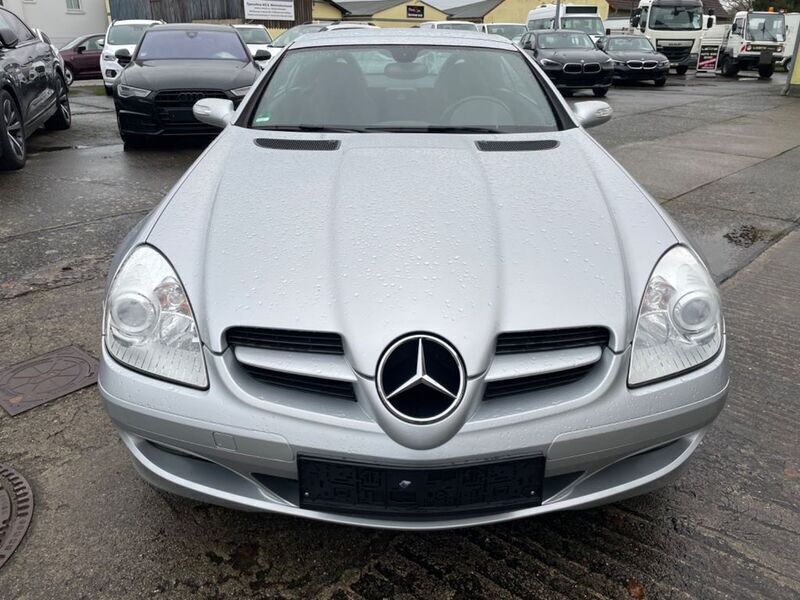 Gebraucht Mercedes SLK200 163 PS (119 kW) 2005 Silber Cabrio