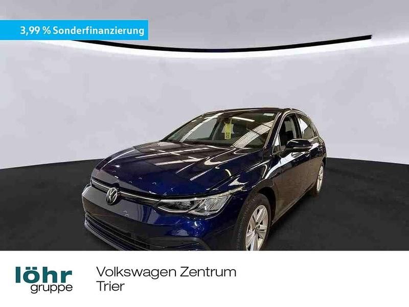 Atlantic blue metallic Gebraucht 2023 VW Golf VIII Life Limousine | 23.980 € (Fairer Preis) - Bild 1/3