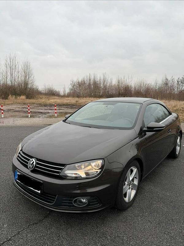 Gebraucht VW Eos 122 PS (89 kW) 2011 Braun Cabrio