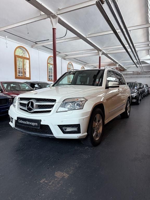 Weiß Gebraucht 2011 Mercedes GLK220 SUV | 9.990 € (Superpreis) - Bild 1/4