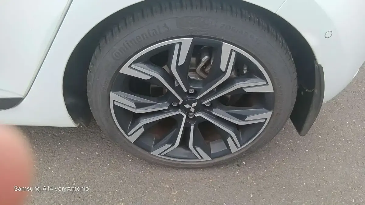 Gebraucht Mitsubishi Colt Top 94 PS (69 kW) 2023 Weiß Kleinwagen