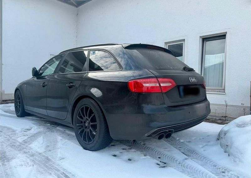 Gebraucht Audi A4 S-Line 177 PS (130 kW) 2013 Schwarz Kombi