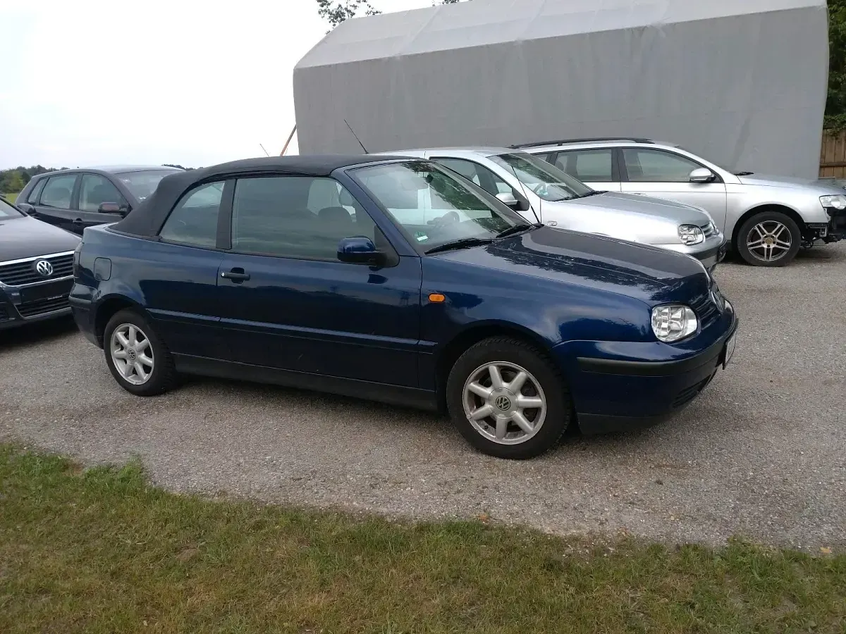 Gebraucht VW Golf Cabriolet 75 PS (55 kW) 1998 Blau Cabrio