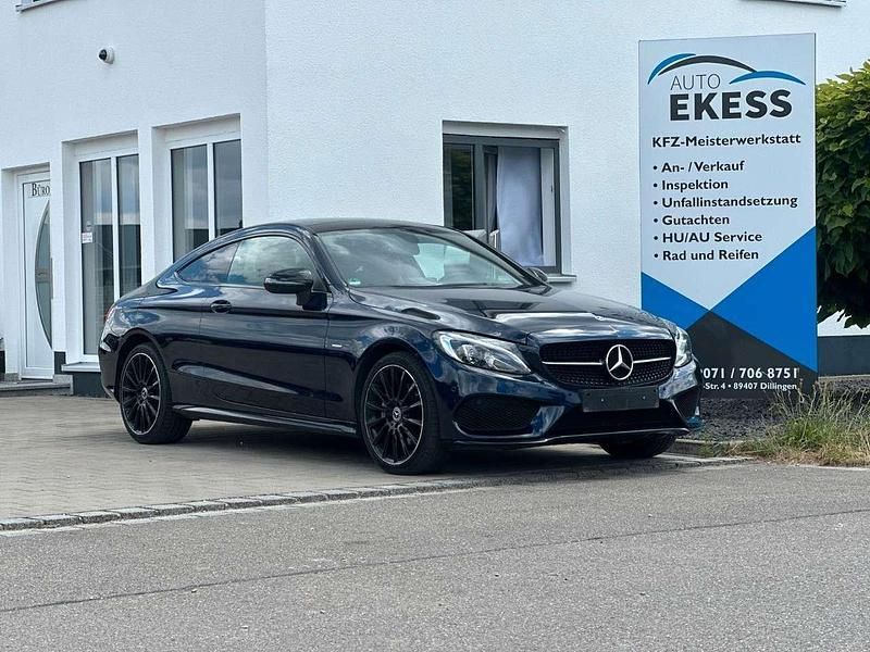 Cavansitblau Gebraucht 2018 Mercedes C200 AMG Coupé | 26.490 € (Guter Preis) - Bild 1/4