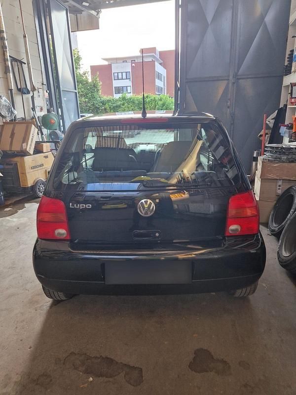 Gebraucht VW Lupo 50 PS (36 kW) 1999 Schwarz Kleinwagen