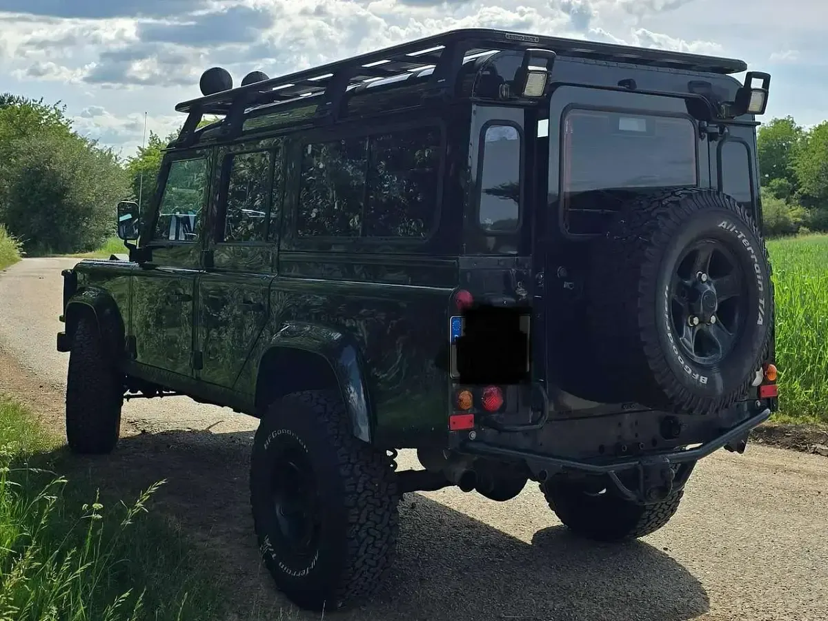 Gebraucht Land Rover Defender SE 122 PS (89 kW) 2005 Schwarz Kombi