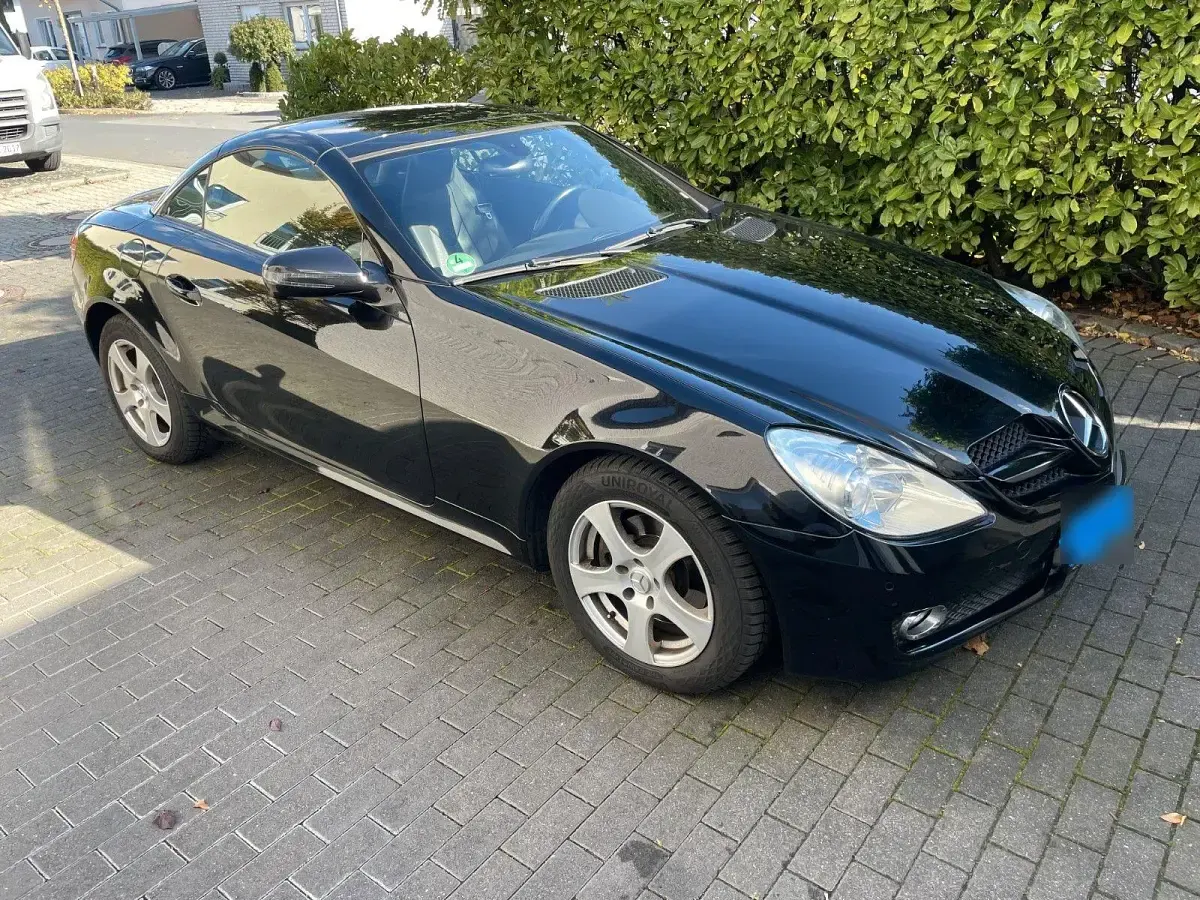 Gebraucht Mercedes SLK200 184 PS (135 kW) 2010 Schwarz Cabrio