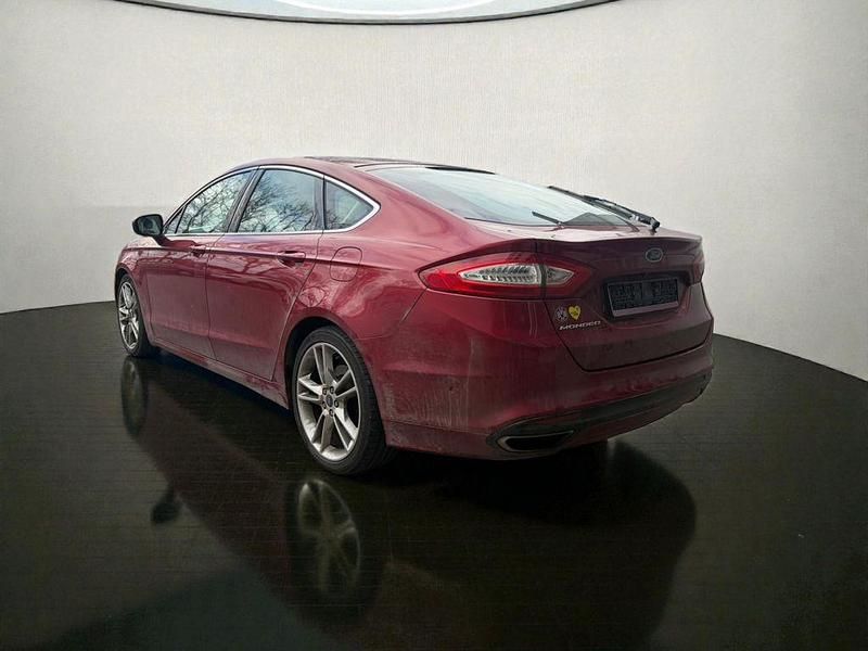 Gebraucht Ford Mondeo Titanium 179 PS (131 kW) 2014 Rot Limousine