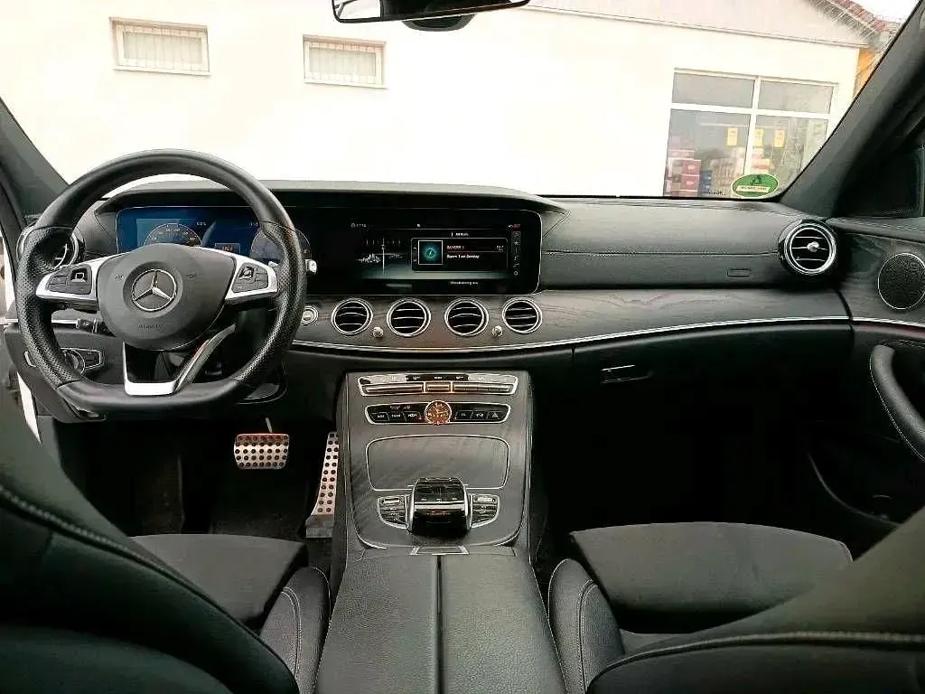 Gebraucht Mercedes E350 AMG line 258 PS (189 kW) 2018 Weiß Kombi