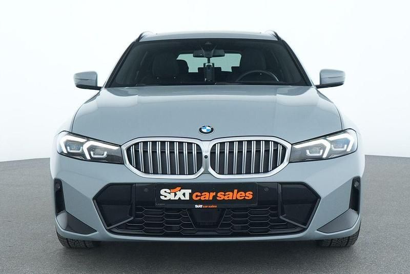 Gebraucht BMW 330 M Sport 245 PS (180 kW) 2025 Brooklyn grau Kombi
