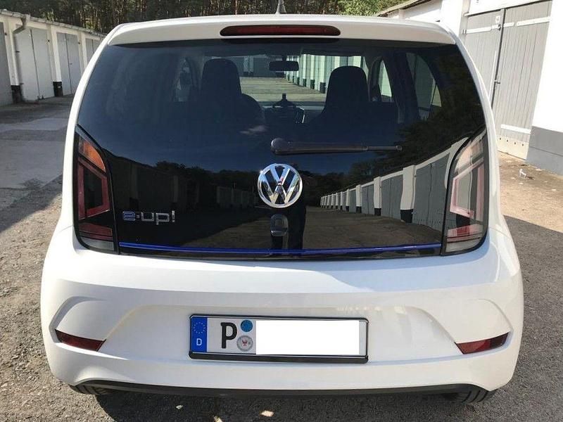 Gebraucht VW up! 75 PS (55 kW) 2017 Weiß Kleinwagen
