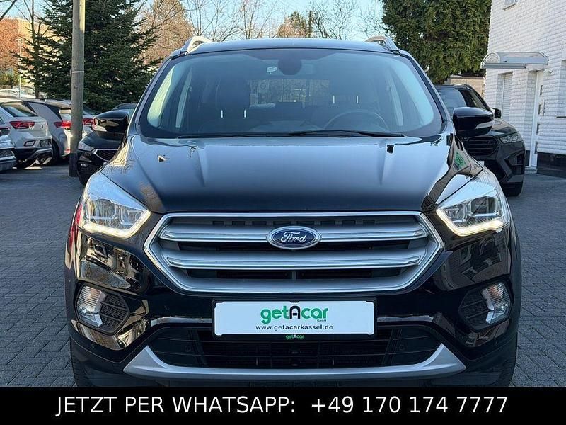 Gebraucht Ford Kuga Ambiente 175 PS (128 kW) 2019 Schwarz SUV
