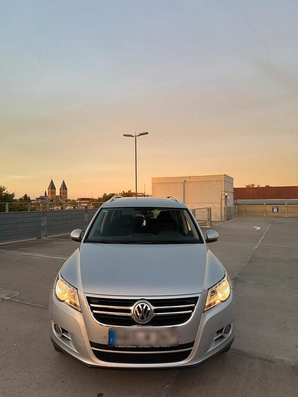 Silber Gebraucht 2009 VW Tiguan SUV | 6.650 € (Guter Preis) - Bild 1/4