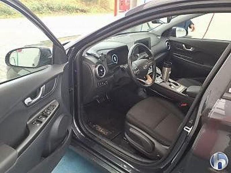 Gebraucht Hyundai Kona Select 150 kW (204 PS) 2021 Grau SUV