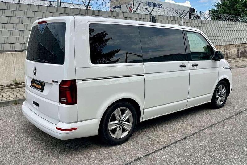 Gebraucht VW T6.1 150 PS (110 kW) 2021 Candyweiß Van