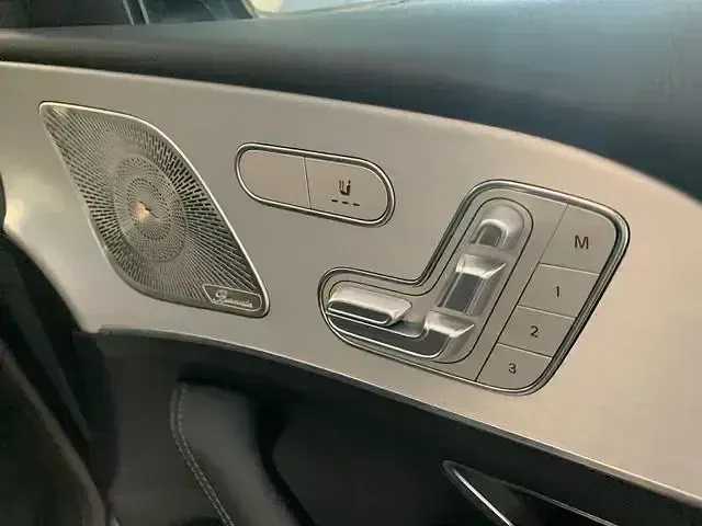 Gebraucht Mercedes GLE300 AMG 269 PS (197 kW) 2023 Selenitgrau  metalliclack SUV