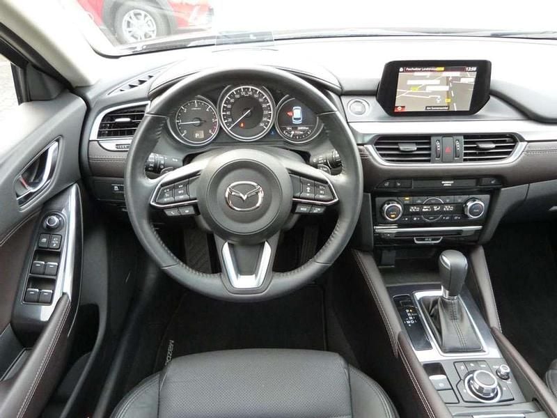 Gebraucht Mazda 6 Sky 175 PS (128 kW) 2017 Machine gray Kombi