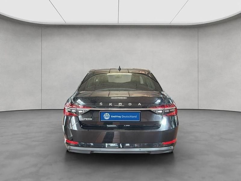 Gebraucht Skoda Superb Style 190 PS (139 kW) 2022 Schwarz Limousine