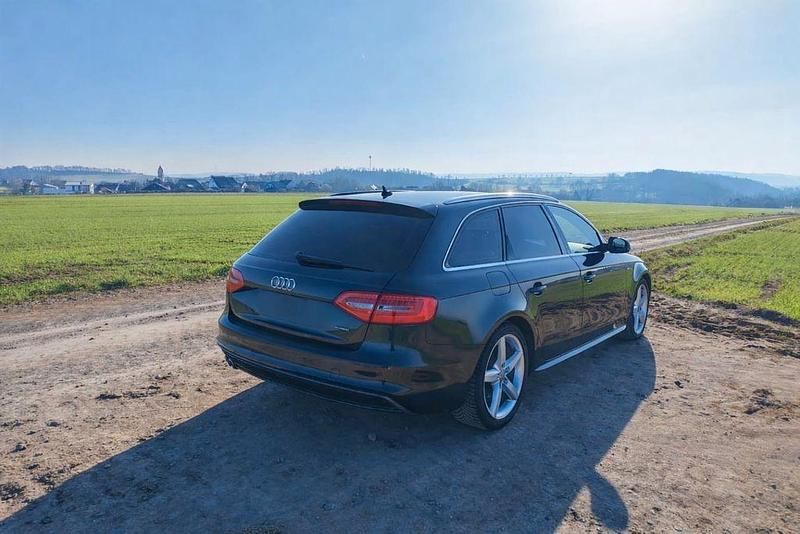 Gebraucht Audi A4 S-Line 190 PS (139 kW) 2015 Blau Kombi