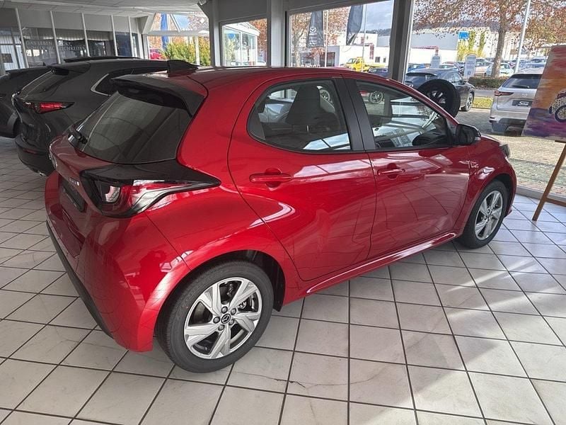 Neu Mazda 2 Exclusive-Line 116 PS (85 kW) 2025 Rot Limousine