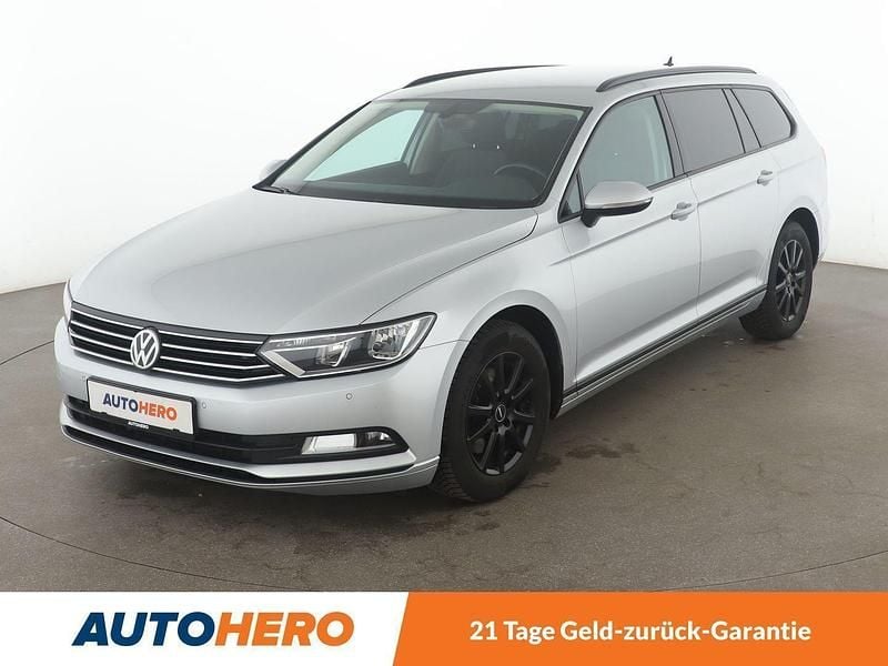 Grau Gebraucht 2019 VW Passat Trendline Kombi | 18.720 € (Fairer Preis) - Bild 1/3