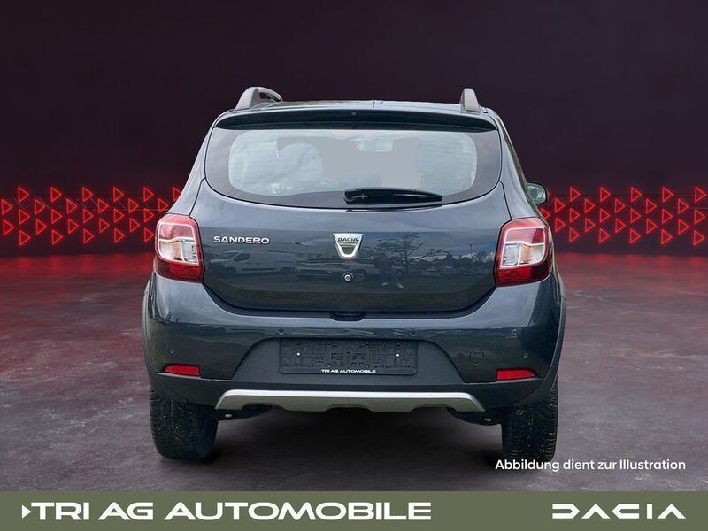 Gebraucht Dacia Sandero Prestige 90 PS (66 kW) 2016 Kometengrau (metallic) Kleinwagen