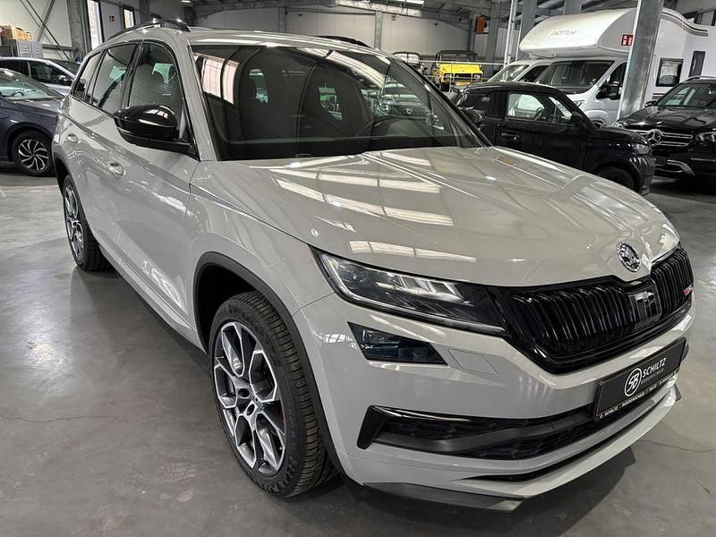 Grau Gebraucht 2020 Skoda Kodiaq RS SUV | 34.890 € (Etwas zu teuer) - Bild 1/4