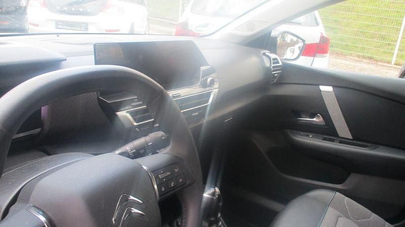 Second-hand Citroën C4 Start 110 CP (80 kW) 2021 Alb Berlinǎ